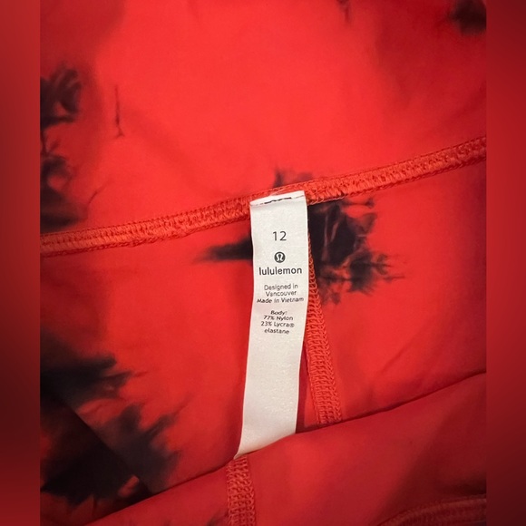 Lululemon Leggings- size 12 - Picture 6 of 6